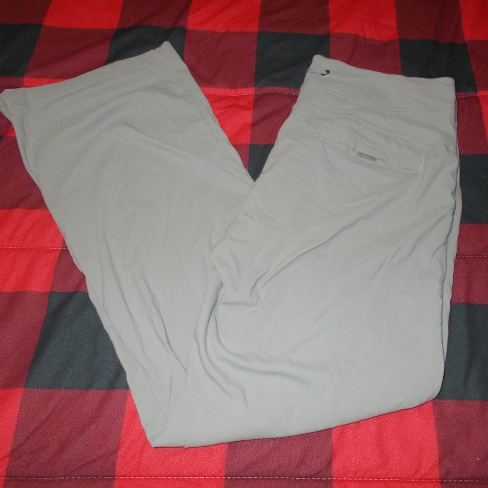 Columbia Women's Pants Gray Size 10 Short